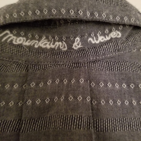 NWT Roxy Shirt Dress Medium Button Up Gray Tie New - Picture 6 of 7